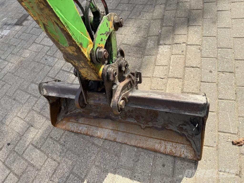 CAT 301.7D Mini kotrók < 7t