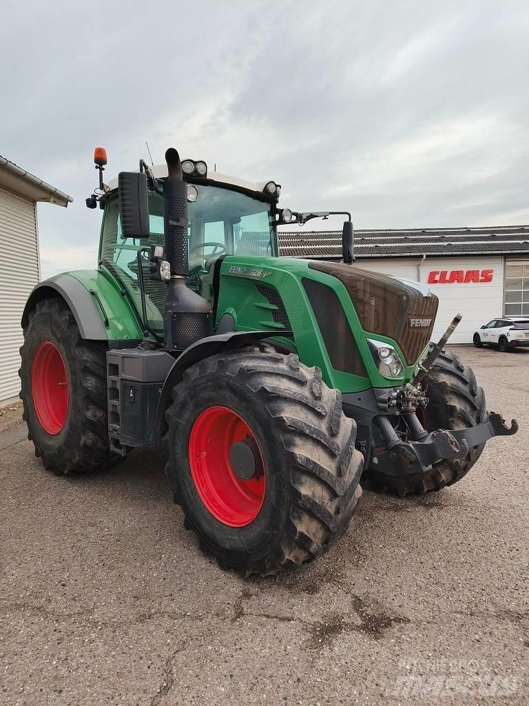 Fendt 828 Vario Traktorok