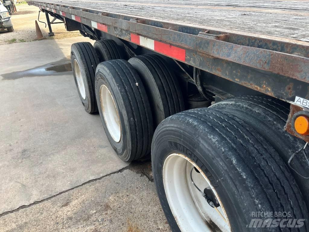 Fontaine 3 axle FBS Platós / Ponyvás pótkocsik
