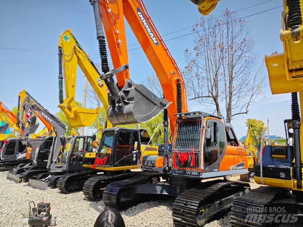 Doosan 225 LC Lánctalpas kotrók