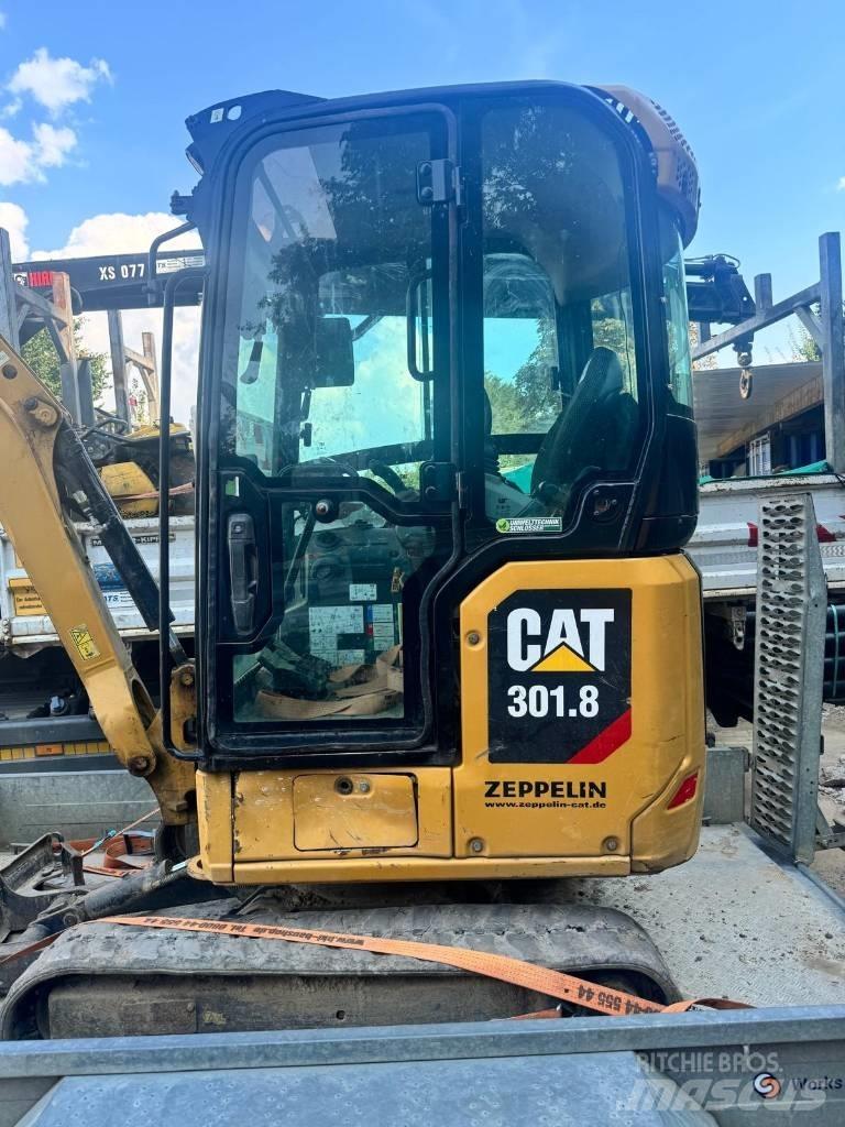 CAT 301.8 Mini kotrók < 7t
