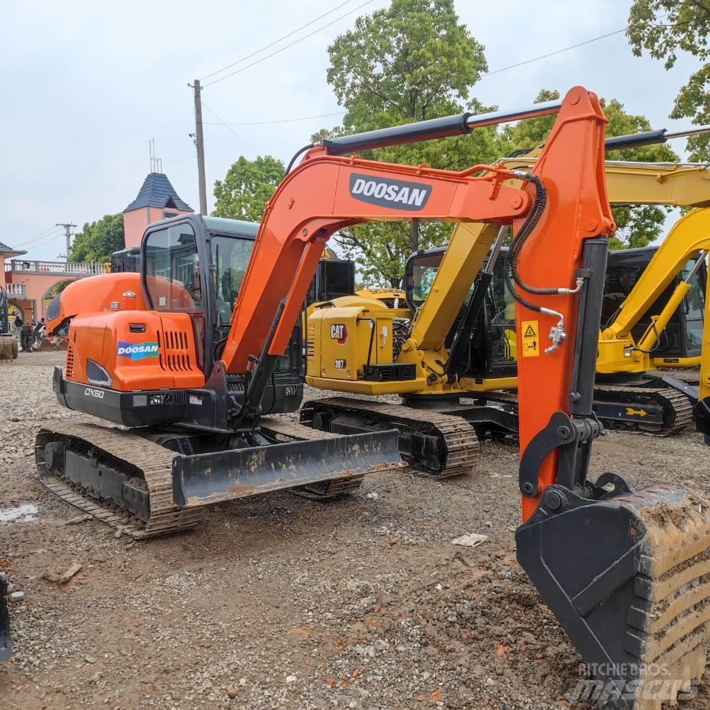 Doosan DX60 Mini kotrók < 7t