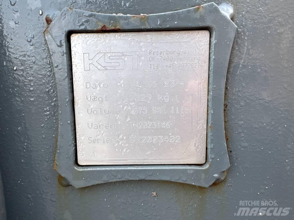 Liebherr L 576 Gumikerekes homlokrakodók