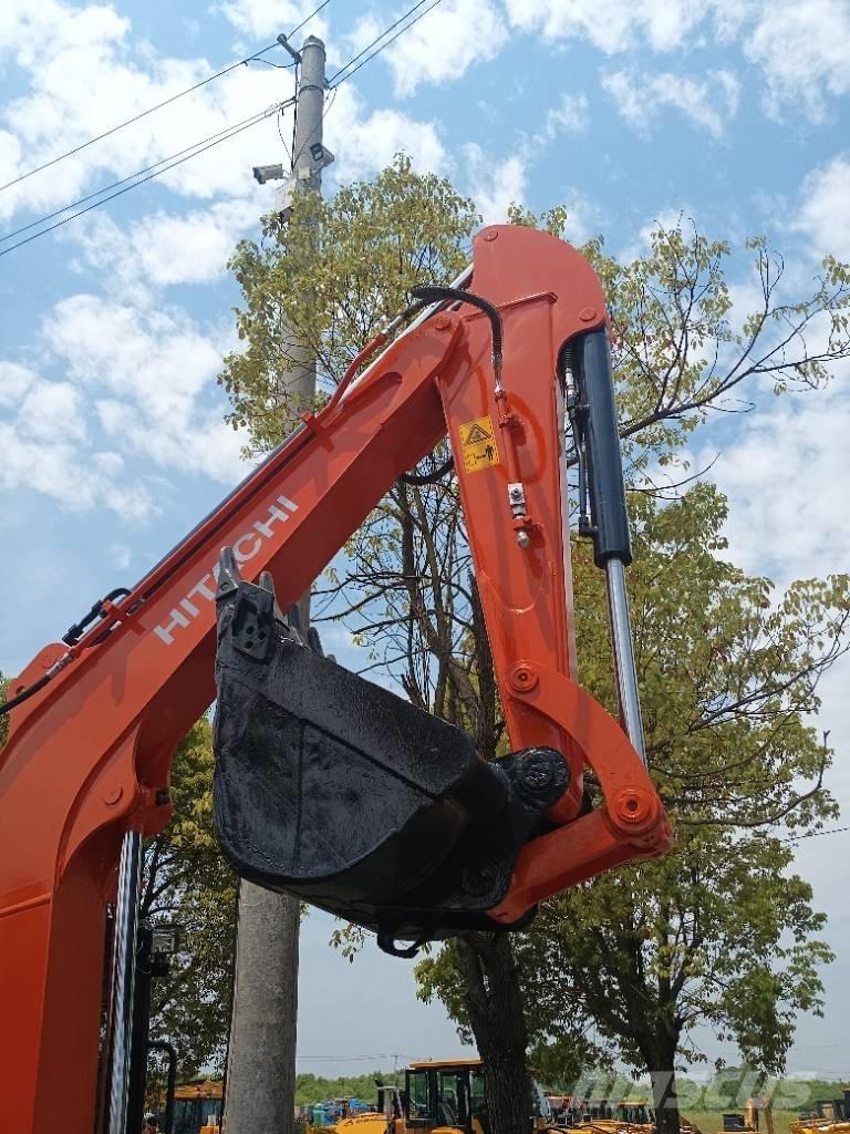 Hitachi 55 Mini kotrók < 7t