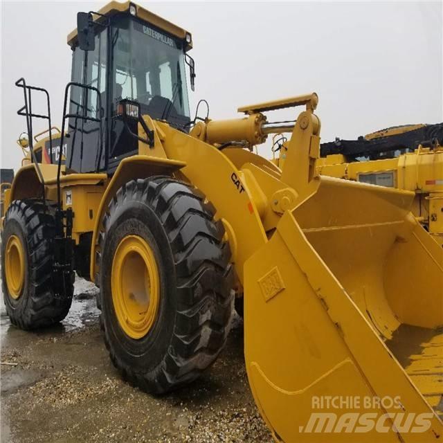 CAT 966 H Gumikerekes homlokrakodók
