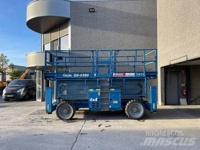 Genie GS4390RT Ollós emelők