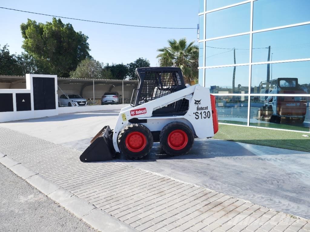Bobcat S 130 Kompaktrakodók