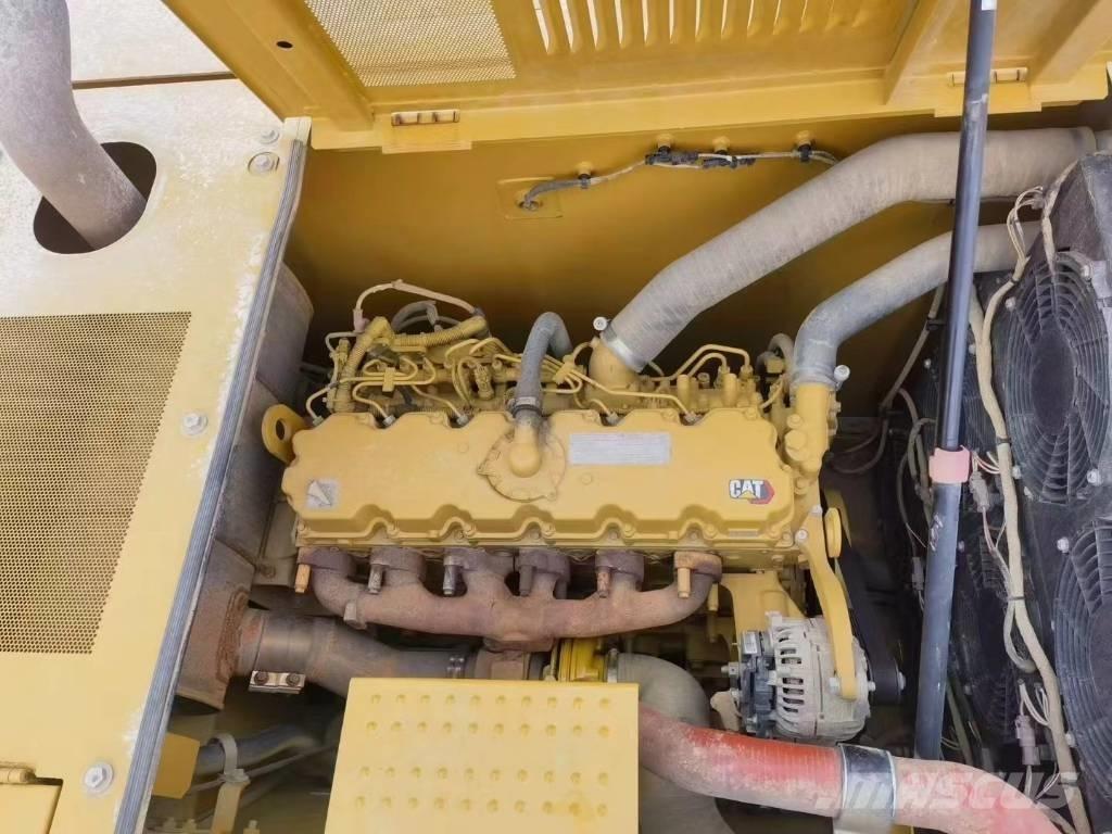 CAT 330GC Lánctalpas kotrók