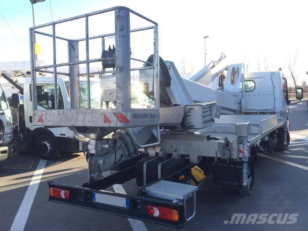 Multitel MX 250 Teherautóra szerelt emelők és állványok