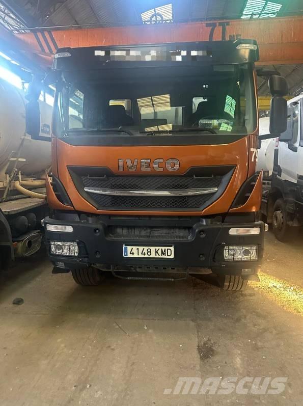 Iveco Hormigonera Betonpumpák