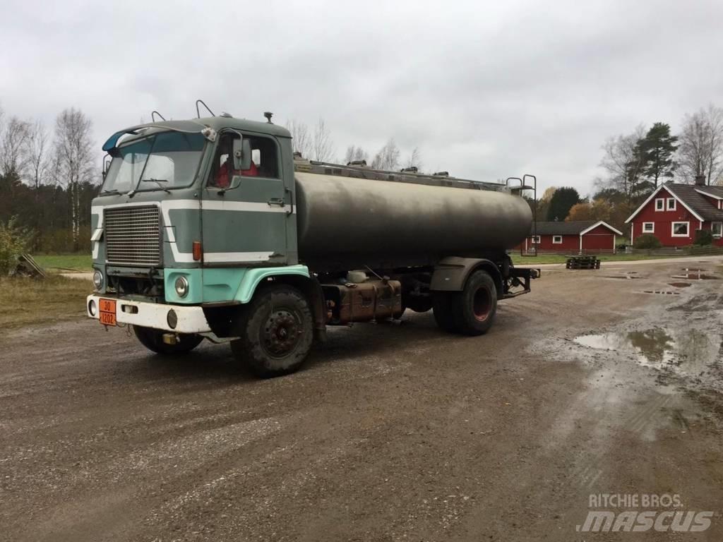 Volvo F 88 Tartályos teherautók