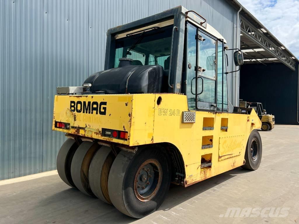 Bomag BW24R Pneumatikus kerekes hengerek