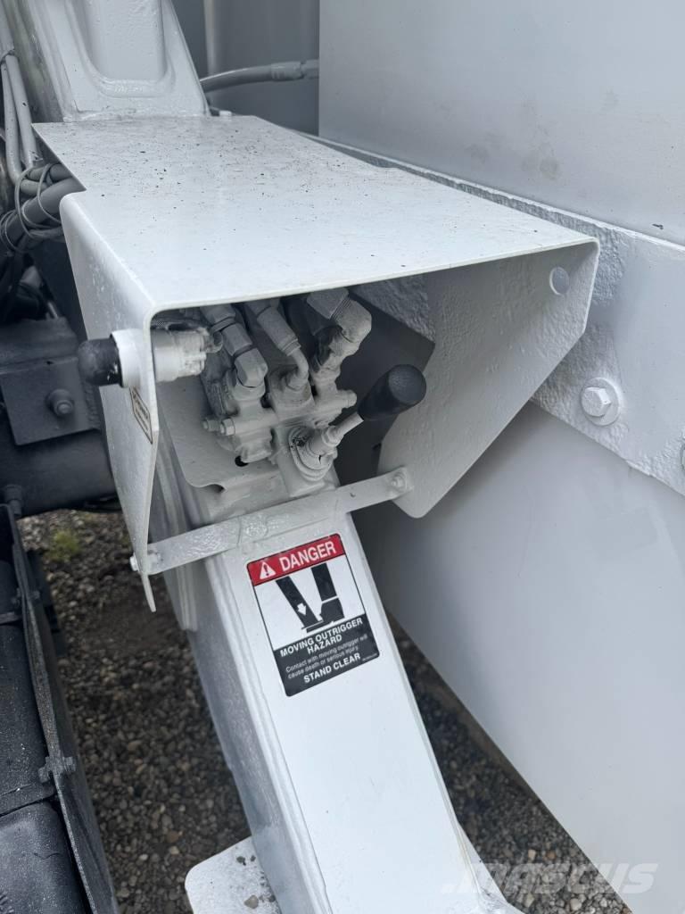 Altec LR V 56 Teherautóra szerelt emelők és állványok