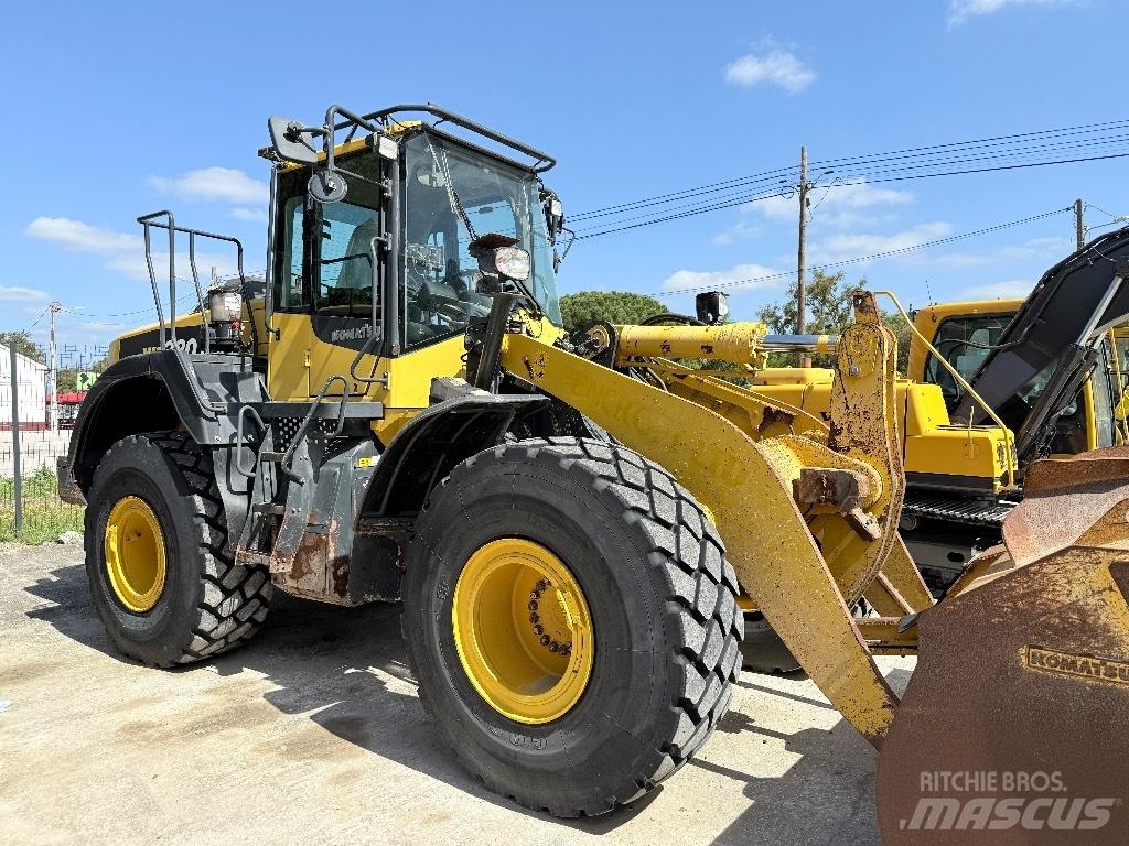 Komatsu WA 380-8 Gumikerekes homlokrakodók