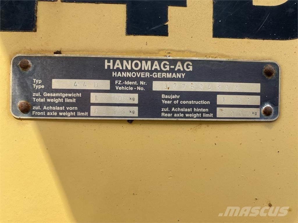Hanomag 44D Gumikerekes homlokrakodók