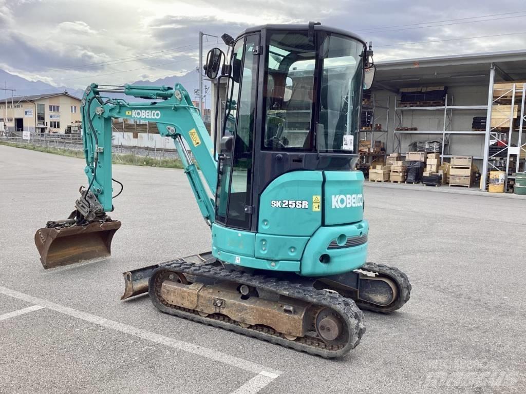 Kobelco SK25SR-6 Mini kotrók < 7t