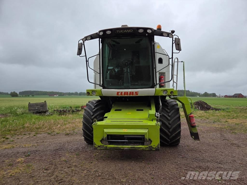 CLAAS Tucano 430 Kombájnok