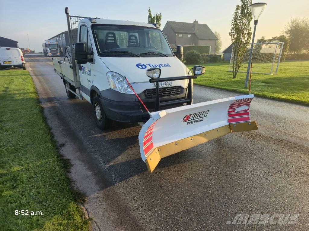 Iveco daily 35 s17 Kis teherszállító/Platós kocsi