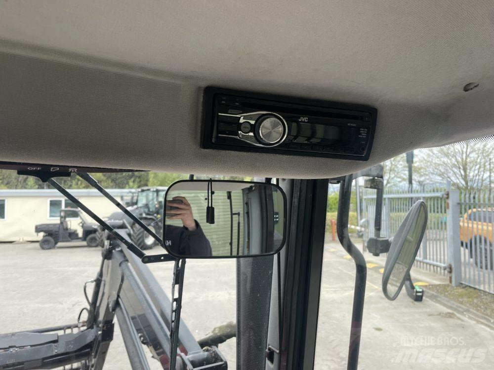 Valtra A 83 Traktorok