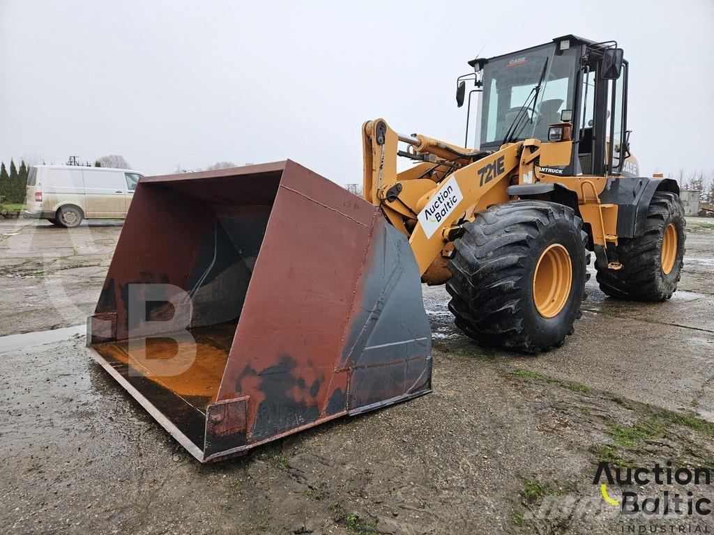 CASE 721 E Gumikerekes homlokrakodók