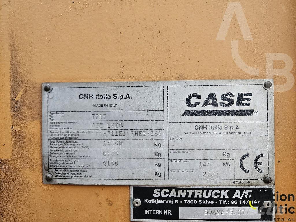 CASE 721 E Gumikerekes homlokrakodók