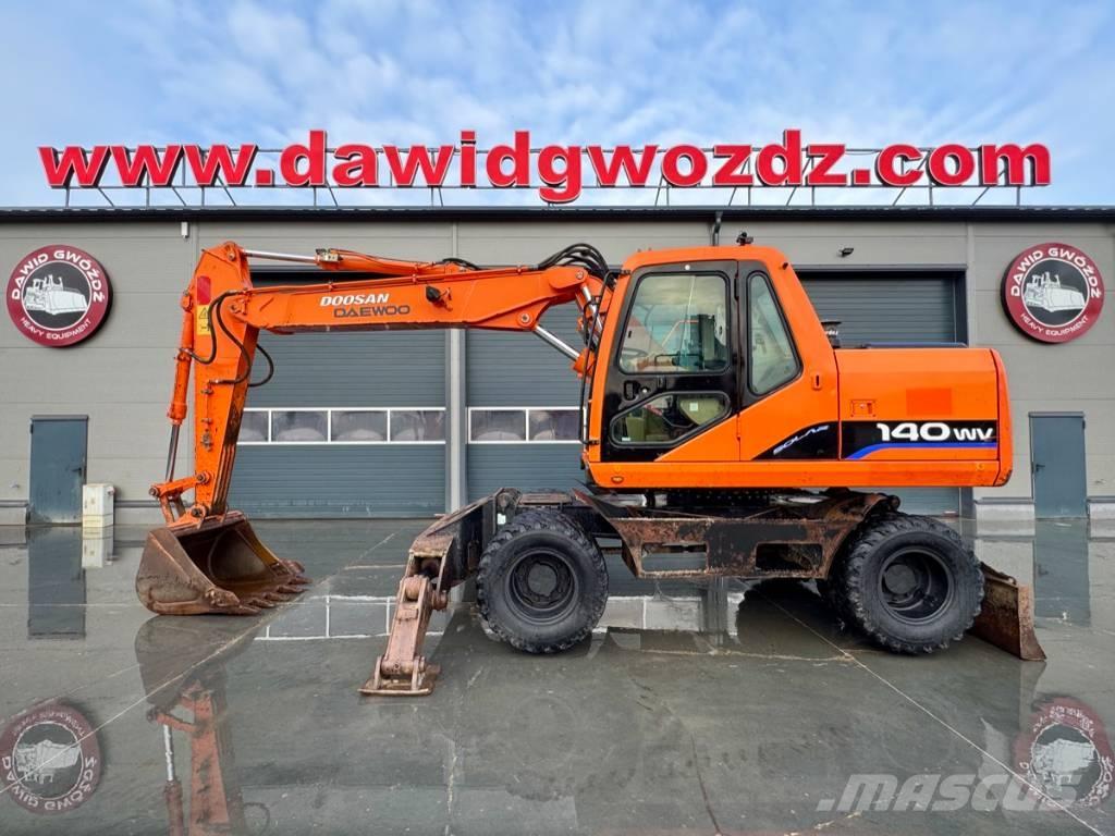 Doosan SOLAR 140W-V Gumikerekes kotrók