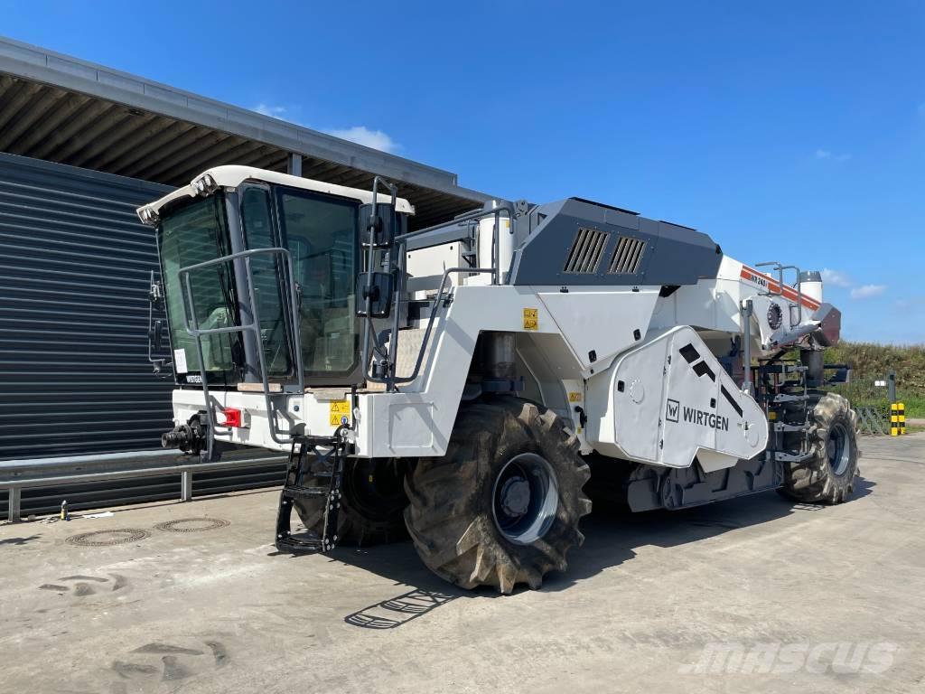 Wirtgen WR 240i Aszfalt aprítók