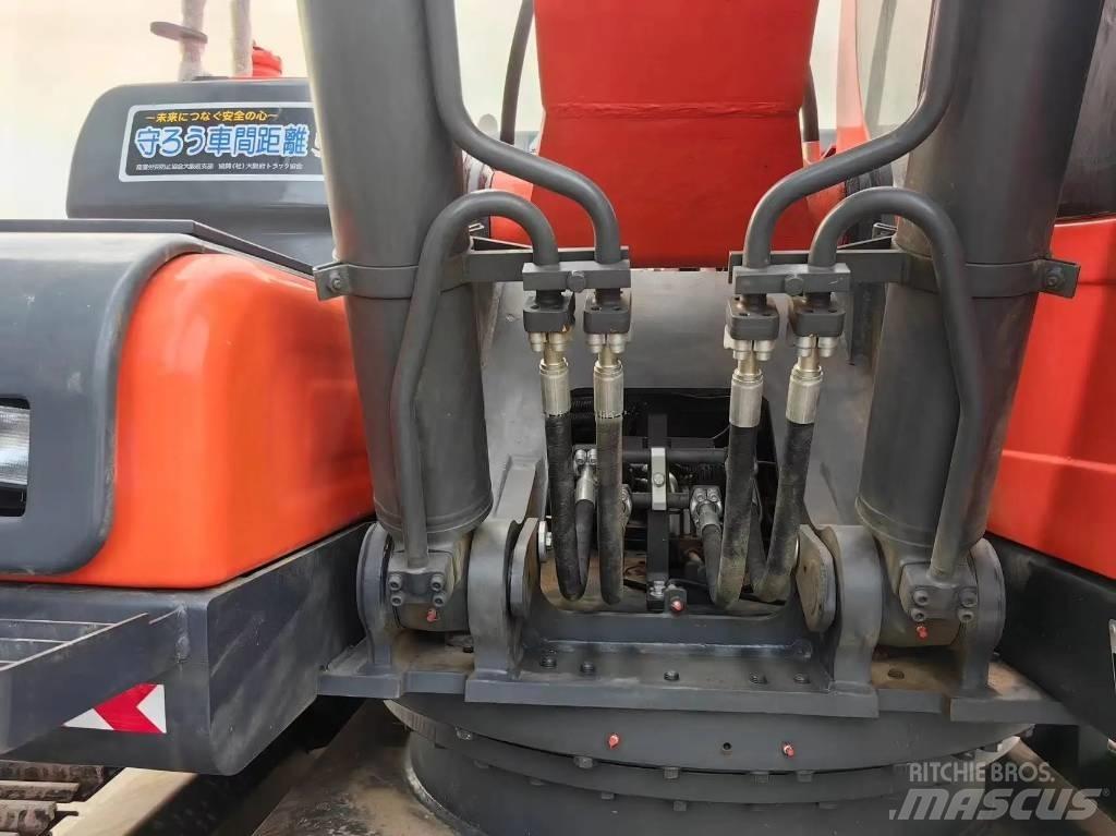 Doosan DX225LC-9C Lánctalpas kotrók