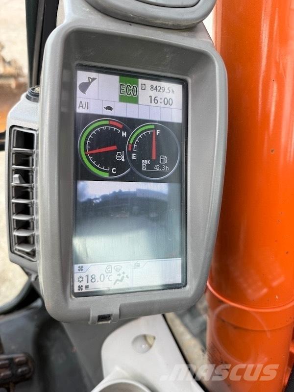Hitachi ZX 135 US-5B Lánctalpas kotrók