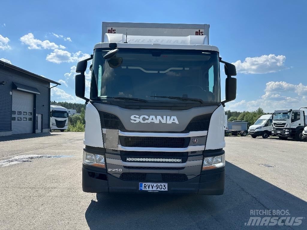 Scania P250 Dobozos teherautók