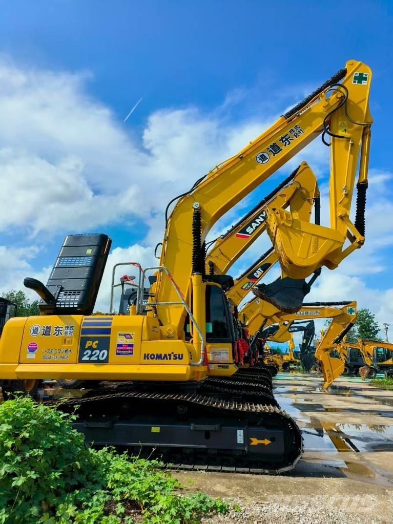 Komatsu PC 220-8 Lánctalpas kotrók
