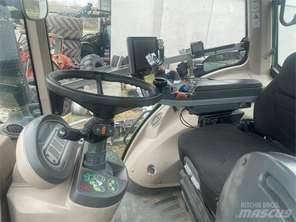 Fendt 933 Vario Traktorok