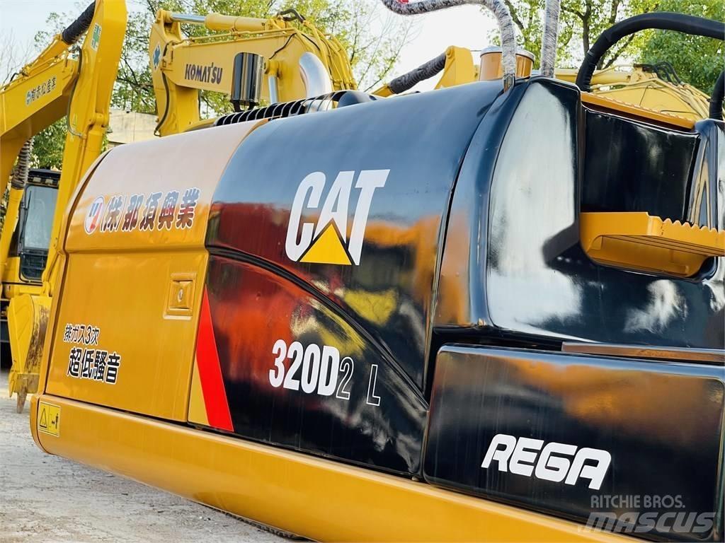 CAT 320d2l Lánctalpas kotrók