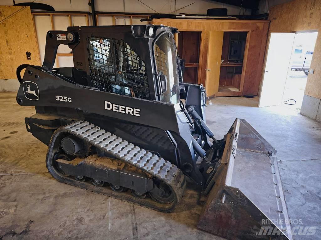 John Deere 325 G Kompaktrakodók