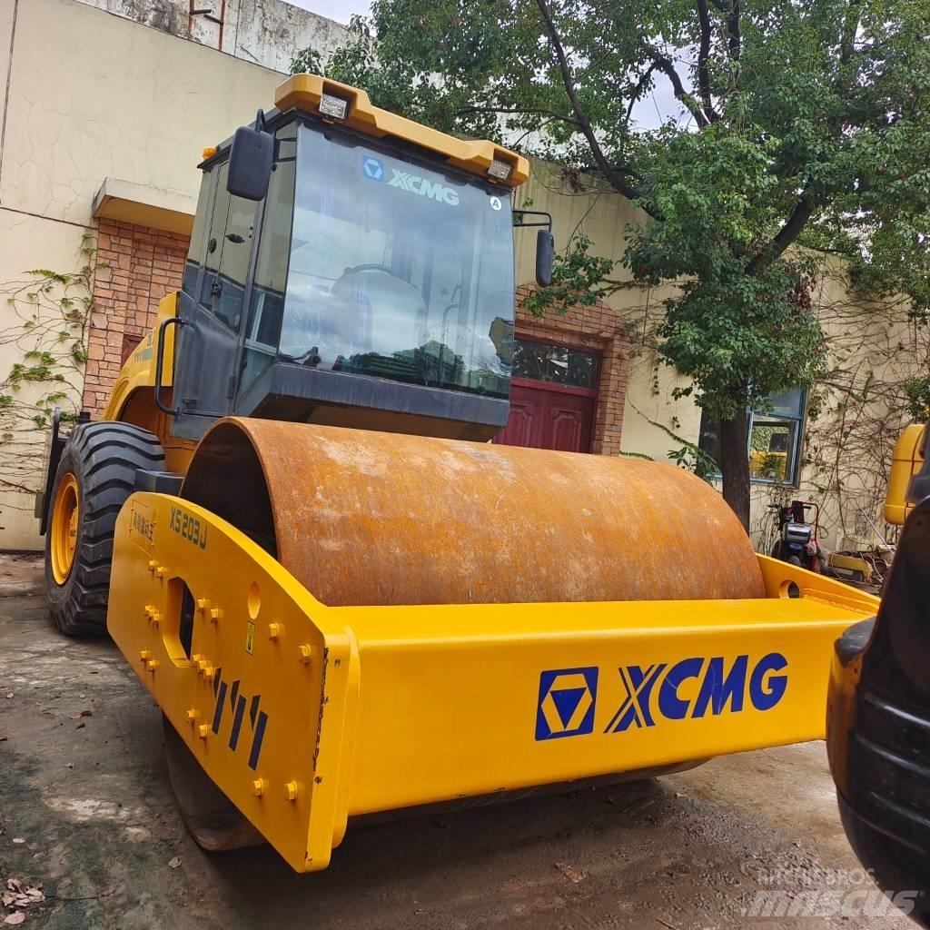 XCMG XS223J Egydobos hengerek