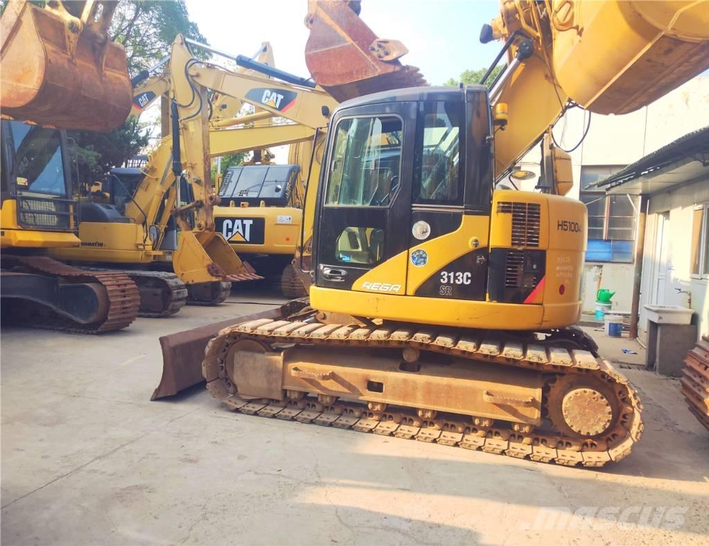 CAT 313C Lánctalpas kotrók