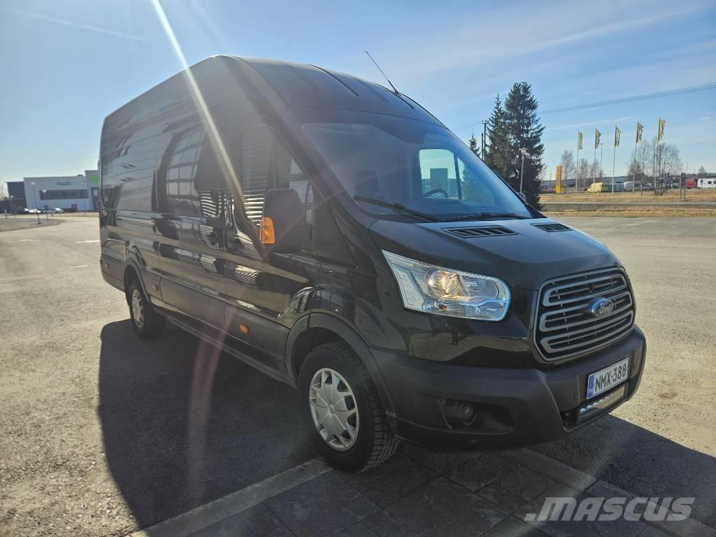 Ford Transit Transporterek