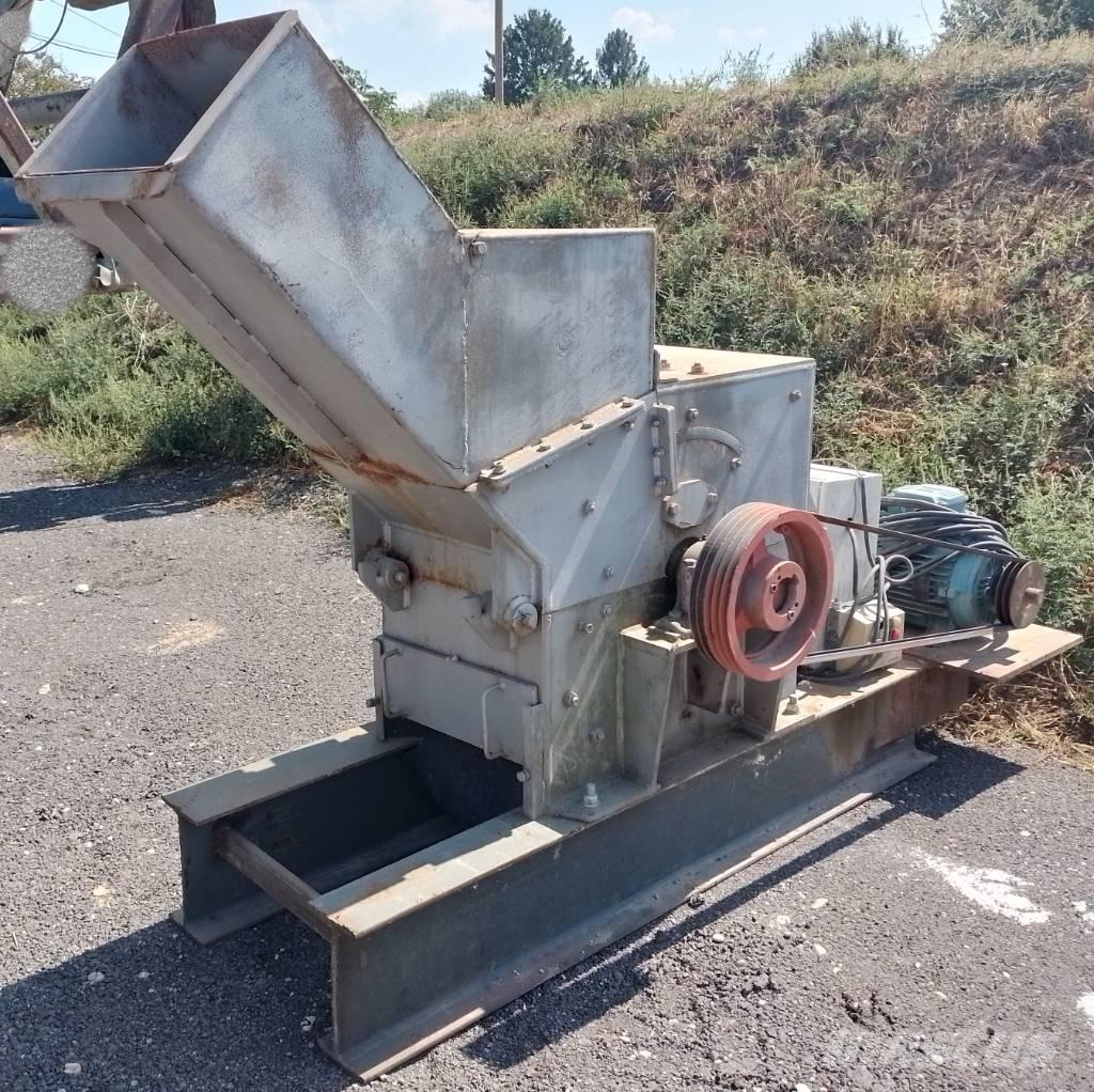  Broyeur Granulateur Szitáló / Rostáló gépek
