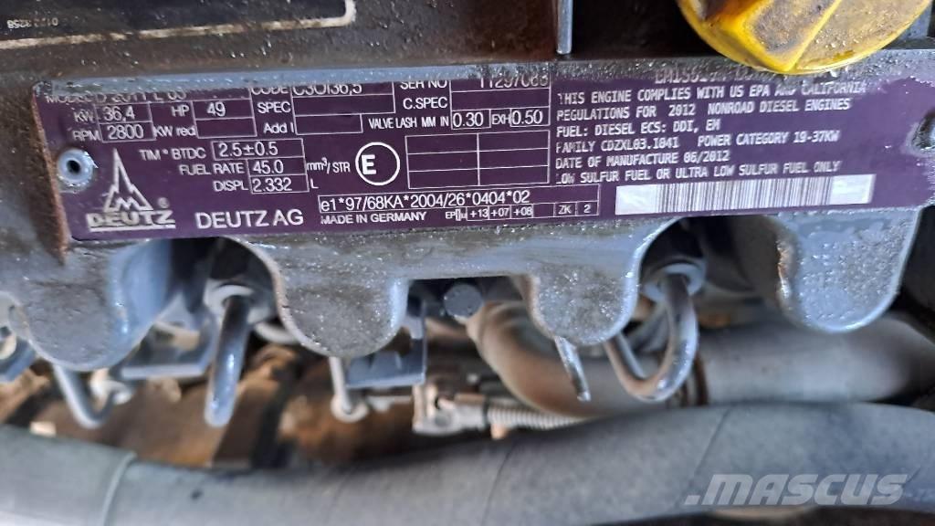 JLG 450 AJ Karos emelők