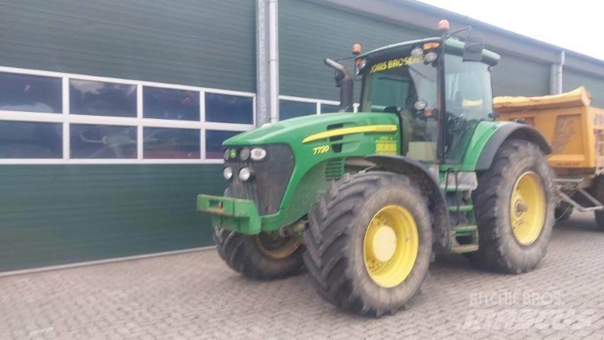 John Deere 7730AS Traktorok