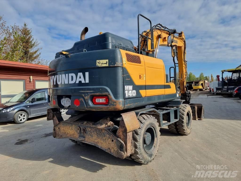 Hyundai HW 140 Gumikerekes kotrók