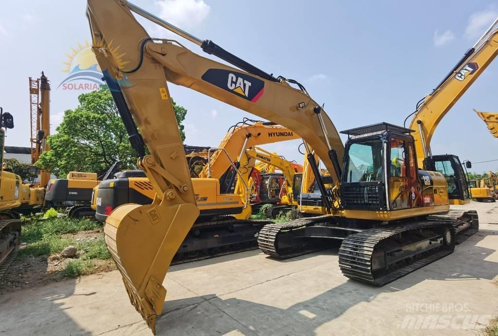 CAT 320D2L Lánctalpas kotrók