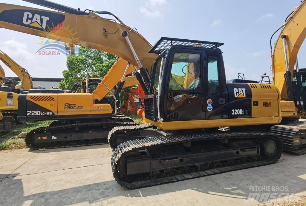 CAT 320D2L Lánctalpas kotrók