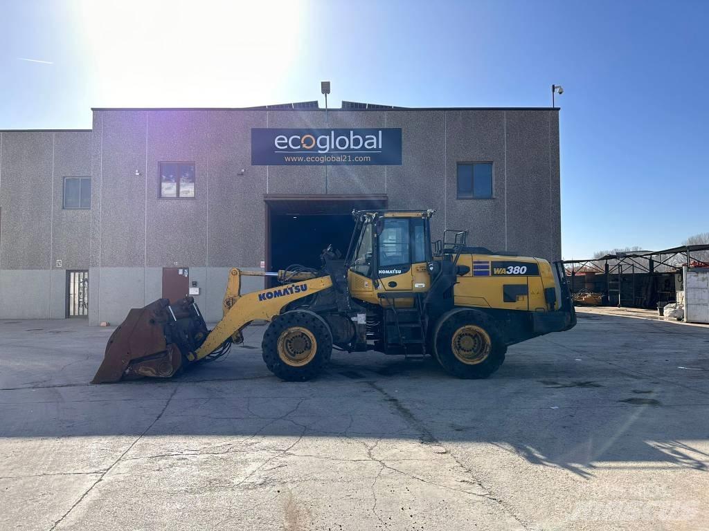 Komatsu WA 380-8EO Gumikerekes homlokrakodók