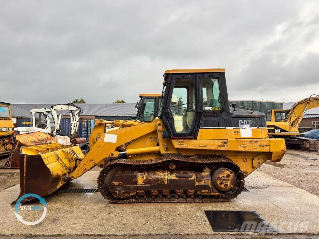 CAT 953C Lánctalpas homlokrakodók