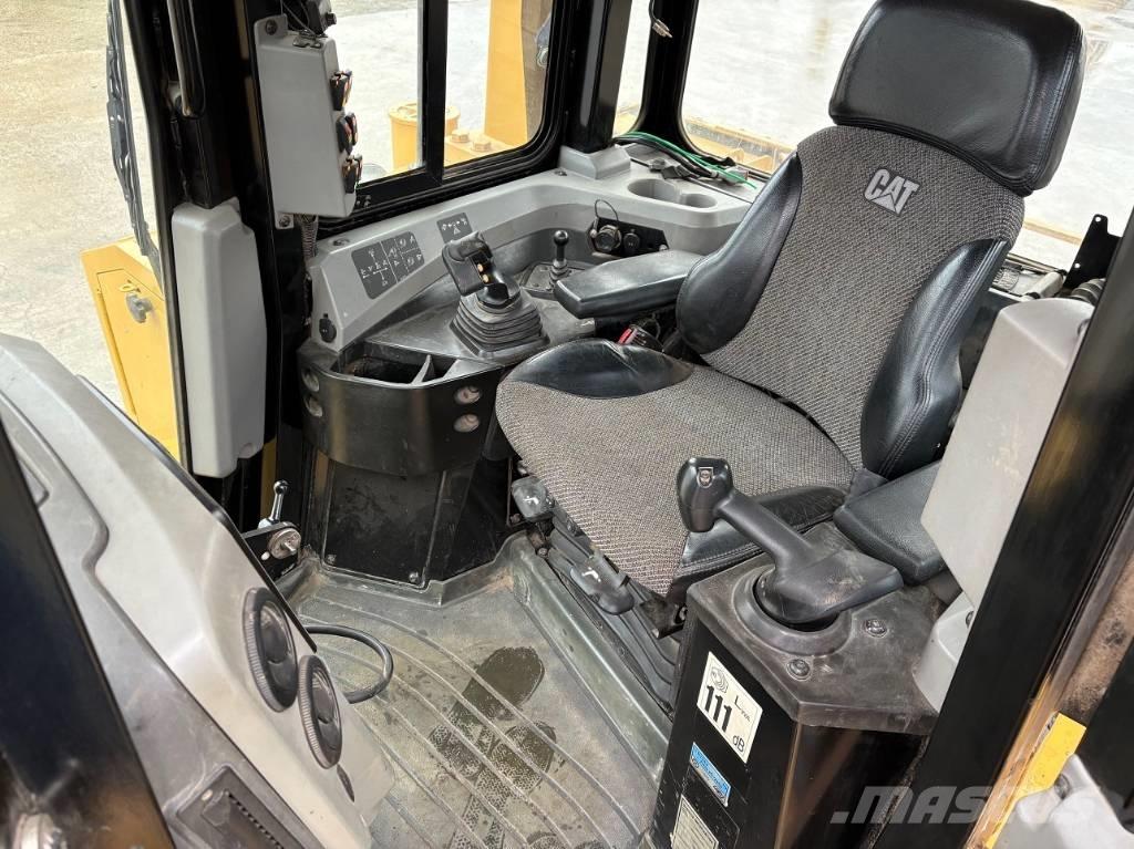 CAT D 6 T LGP lánctalpas dózerek
