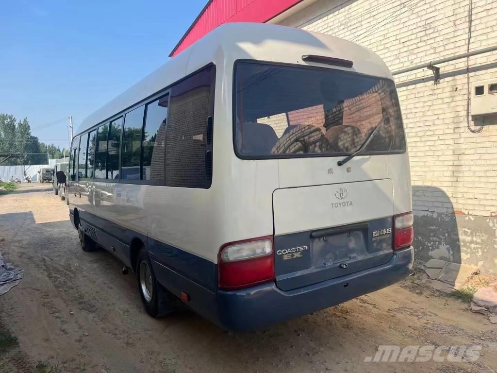 Toyota Coaster Bus Mini buszok