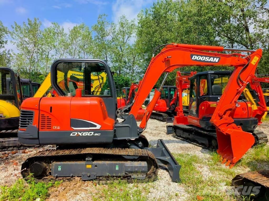 Doosan DX 60 Lánctalpas kotrók