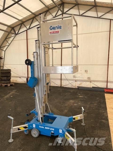 Genie AWP 20 S AC push-around emelők