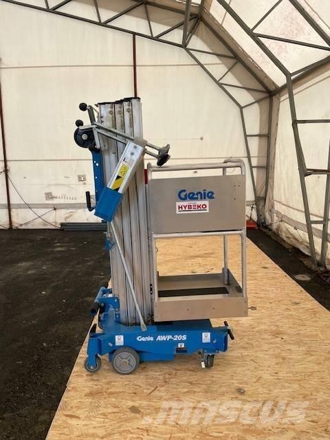 Genie AWP 20 S AC push-around emelők
